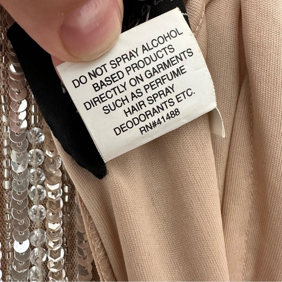 FLAWED NWT Mac Duggal Sheer Full Sequined A-Line Gown Dress in Rose Gold size 4 - Picture 11 of 13